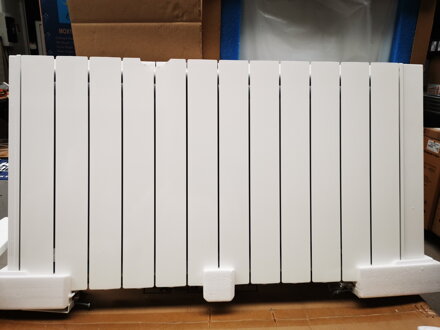 Poškodený olejový radiátor Gabarrón Ingenium Direct 1500 W